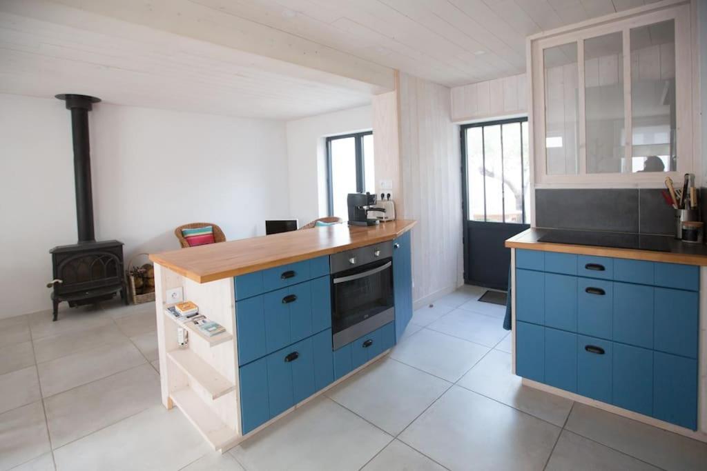 Maison de bourg proche commerces et plages La Couarde-sur-Mer Extérieur photo