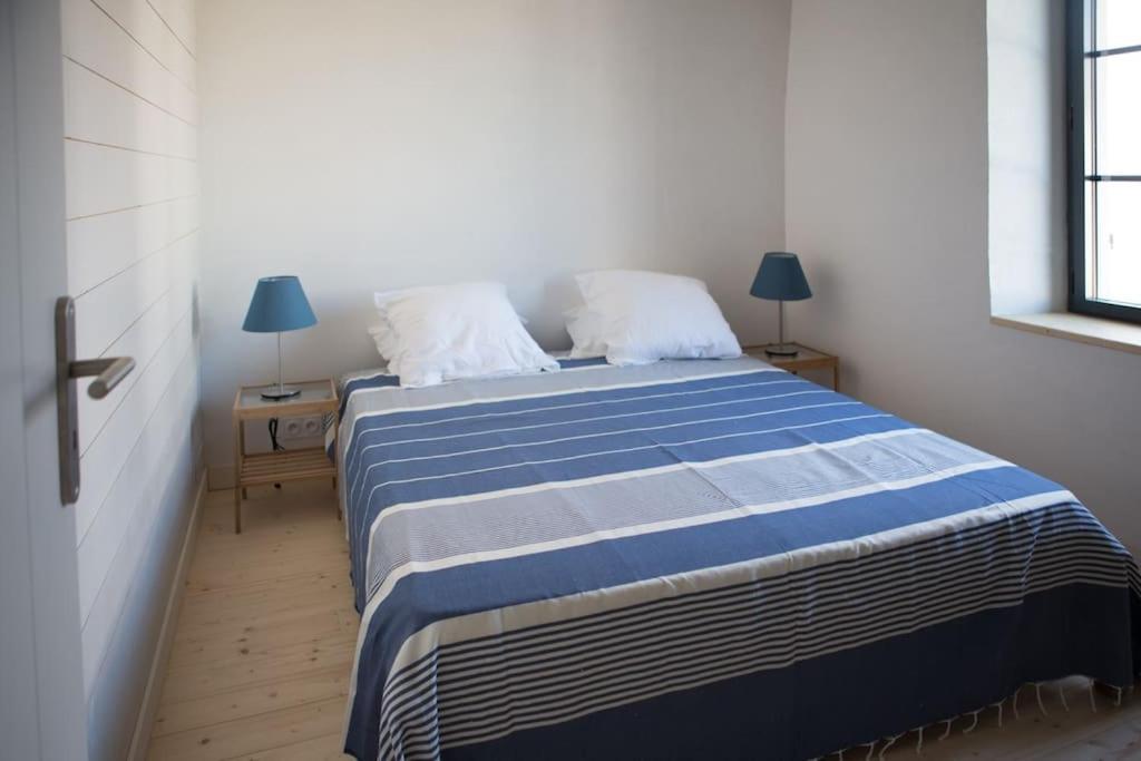 Maison de bourg proche commerces et plages La Couarde-sur-Mer Extérieur photo