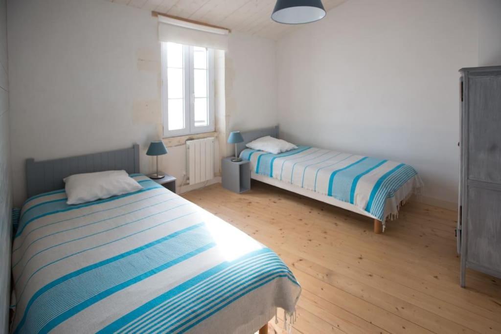 Maison de bourg proche commerces et plages La Couarde-sur-Mer Extérieur photo