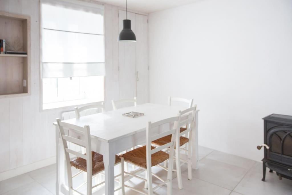 Maison de bourg proche commerces et plages La Couarde-sur-Mer Extérieur photo